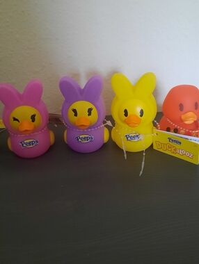 Duckalooz Peeps Rubber Toys